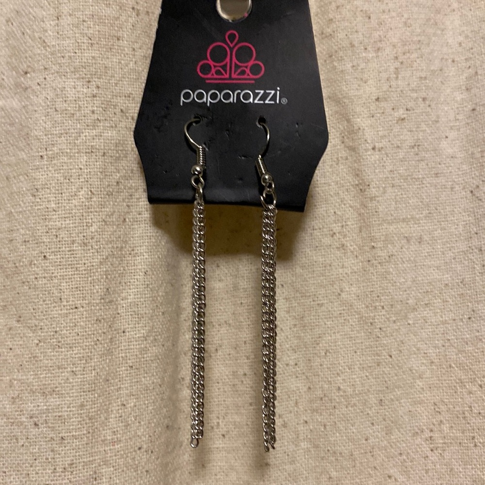 Paparazzi Earrings Silvertonr